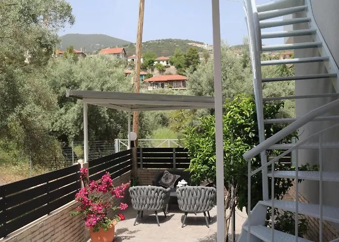 Michaelangelo Nydri (Lefkada)