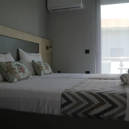 Michaelangelo アパート ニドリ