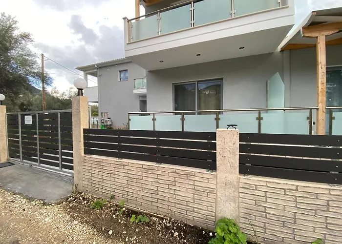 アパート Michaelangelo ニドリ