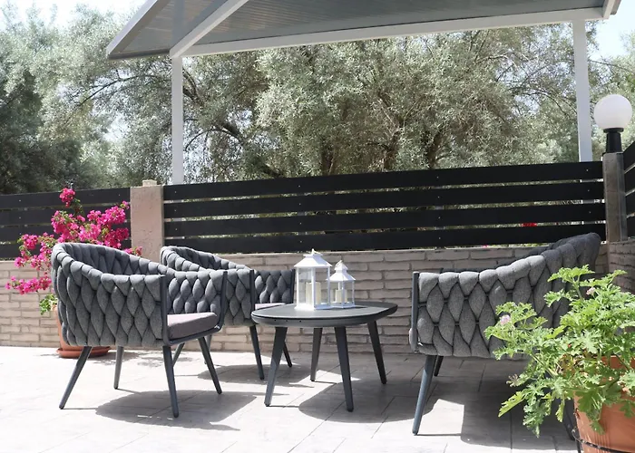 アパート Michaelangelo ニドリ